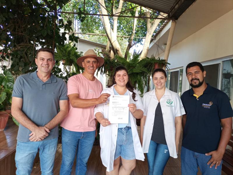 Vereadores entregam R$ 200 mil em emendas a entidades laranjeirenses